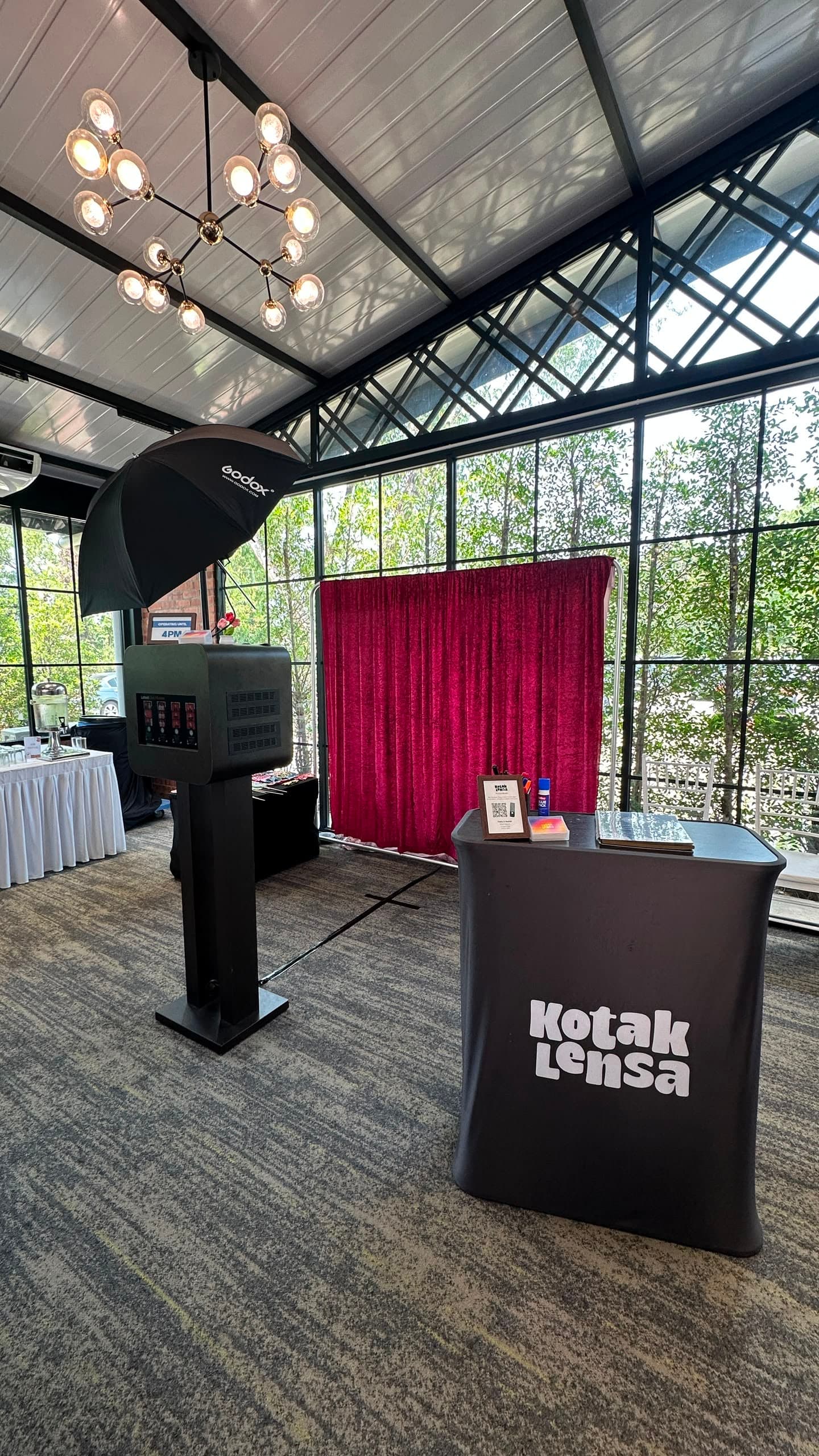 Rinjani Majestic photo booth setup