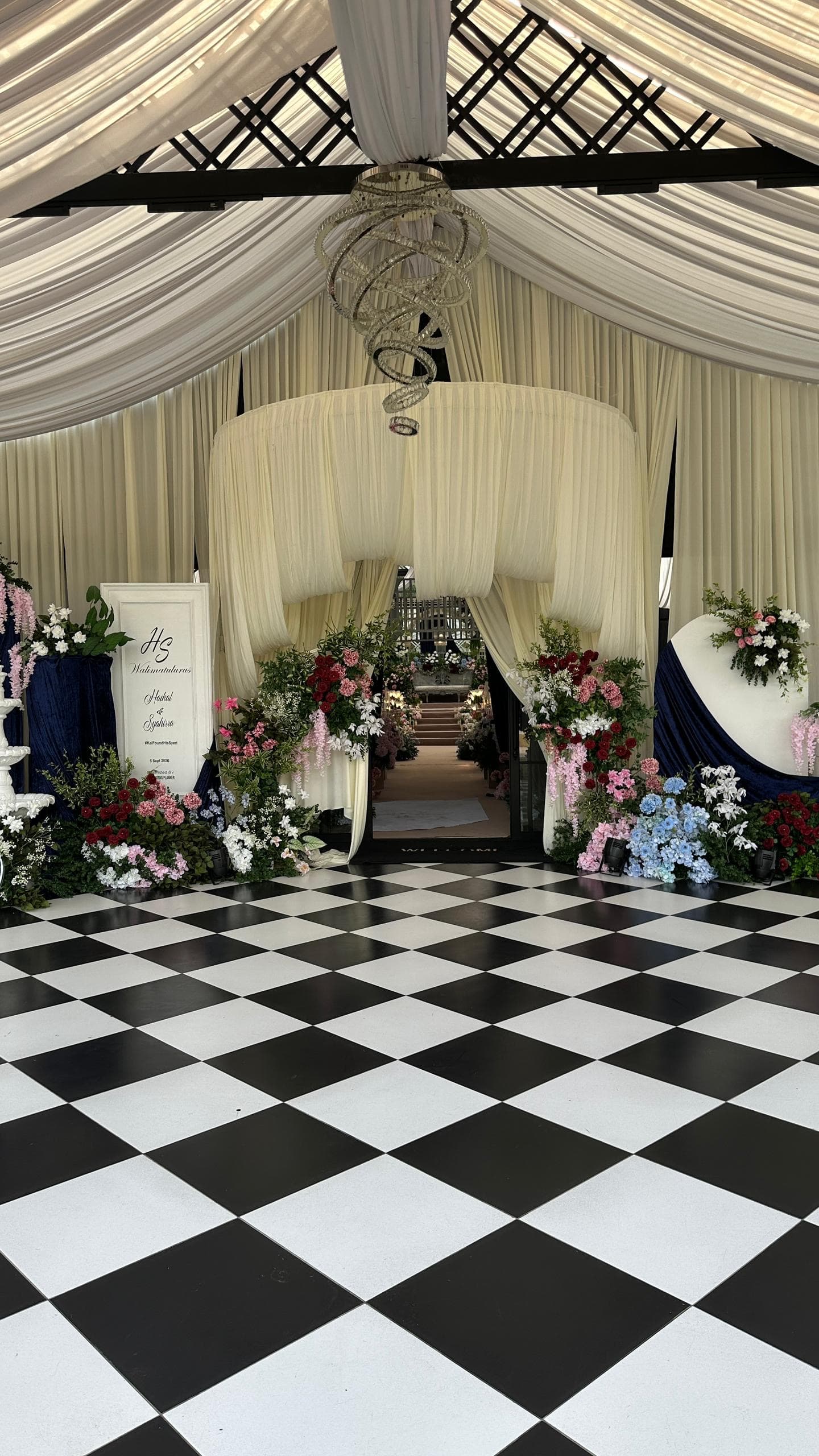 Rinjani Majestic photo booth setup
