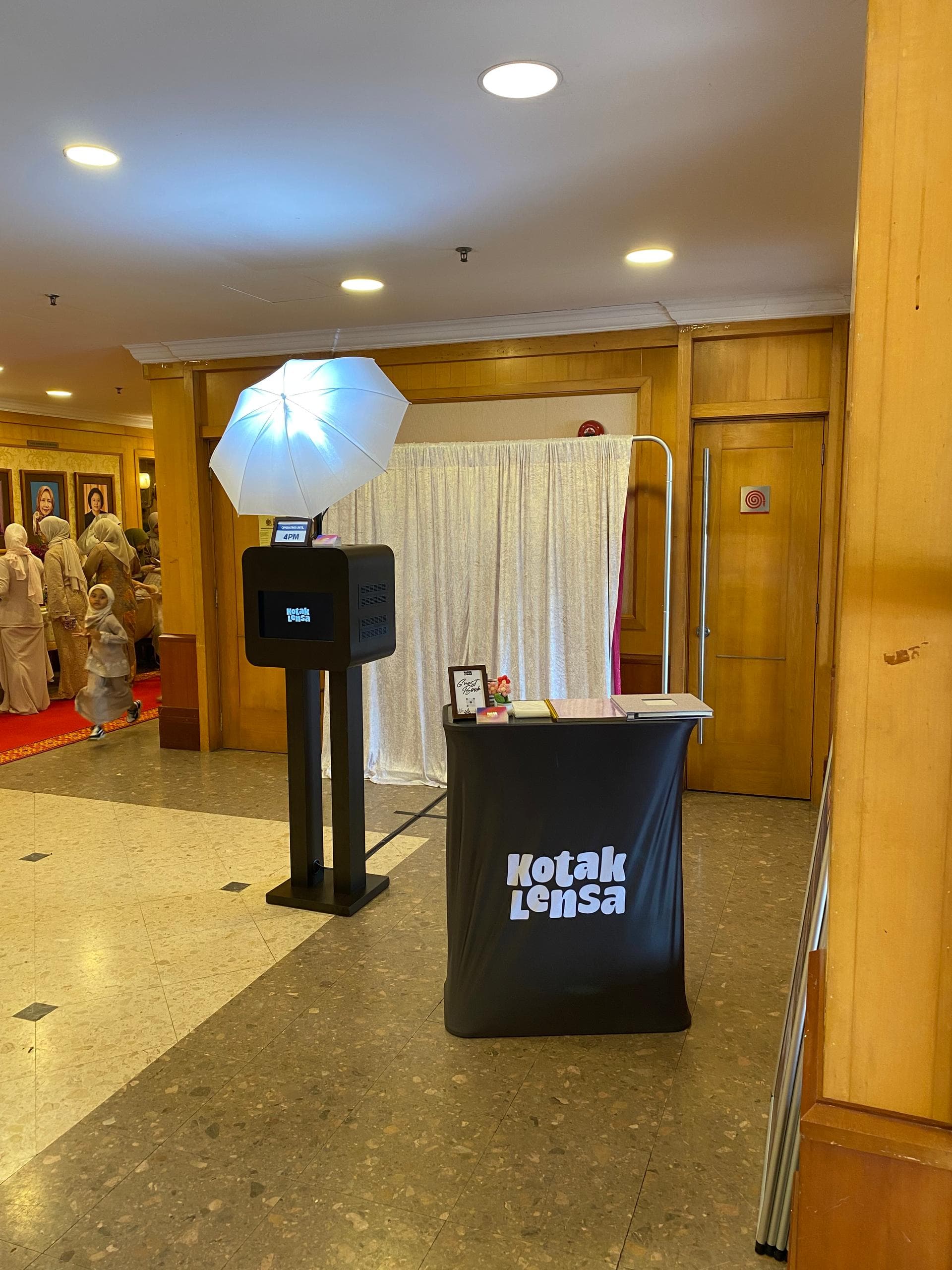 PUSPANITAPURI Dewan De Seri Endon, Putrajaya photo booth setup