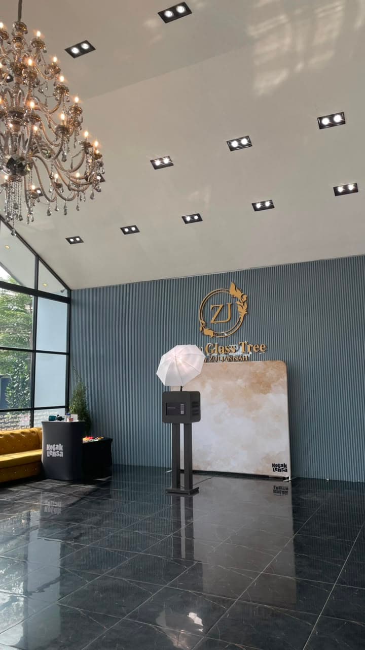 The Glass Tree by Zuljannah Palace, Klang